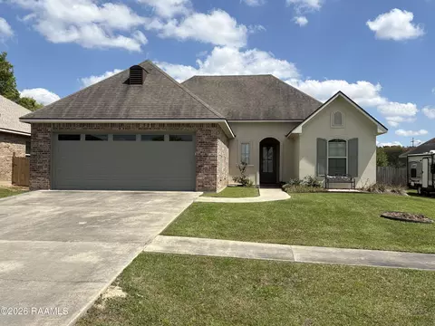 106 Whisper Wood Ln, Lafayette, LA 70506
