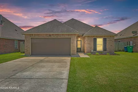 506 Flanders Ridge Dr, Youngsville, LA 70592