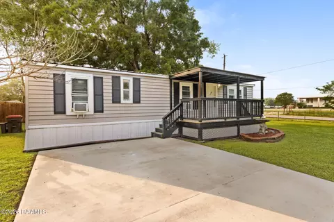 204 Longbridge Rd, Lafayette, LA 70501