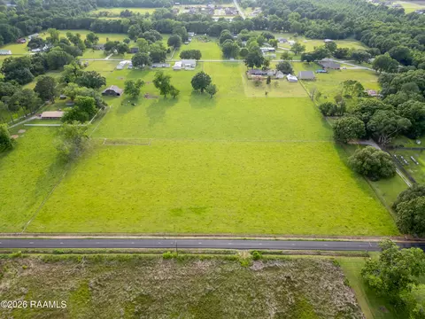 818 Saint Esprit Rd, Carencro, LA 70520