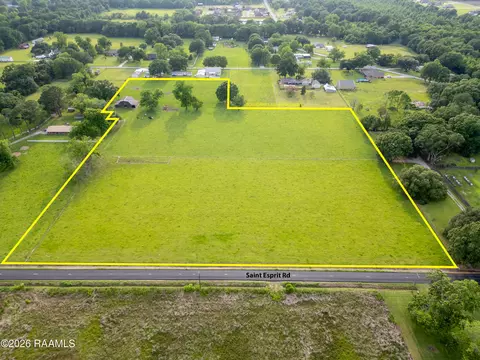 818 Saint Esprit Rd, Carencro, LA 70520