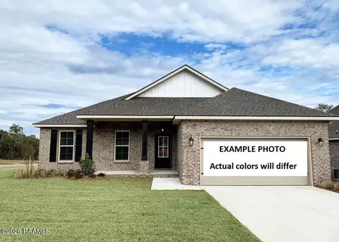 702 Summer St, Broussard, LA 70518