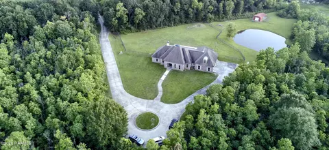 430 Fenetre Rd, Scott, LA 70583
