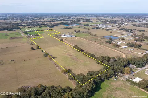 701 Heide Cir, Scott, LA 70583 photo 4