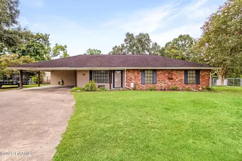 2434 Herbert Dr, Opelousas, LA 70570