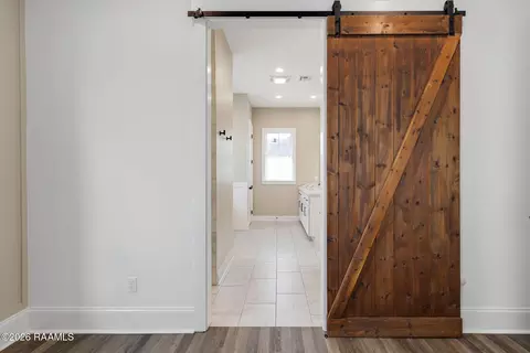 Entry Way - 108 Shadow Bend Dr, Broussard, LA 70518 photo 2 of 2
