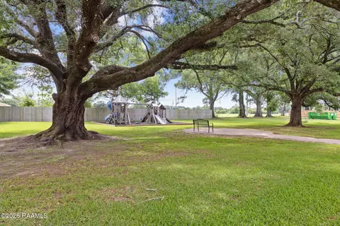 Other - 108 Shadow Bend Dr, Broussard, LA 70518 photo 15 of 16