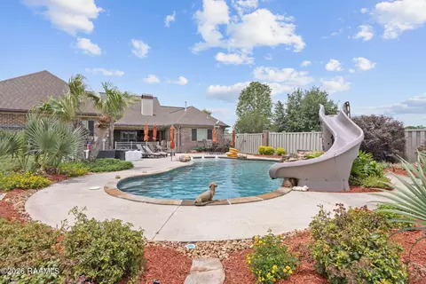 Exterior - 964 Bearb Rd, Sunset, LA 70584 photo 8 of 11