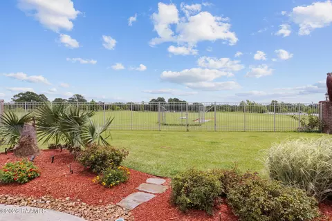 Exterior - 964 Bearb Rd, Sunset, LA 70584 photo 9 of 11