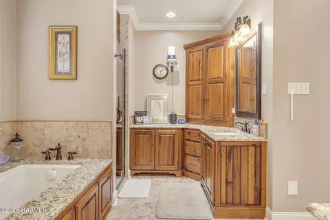 Bath - 964 Bearb Rd, Sunset, LA 70584 photo 5 of 8