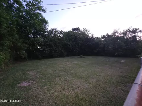 570 E Saint Peter St, New Iberia, LA 70560
