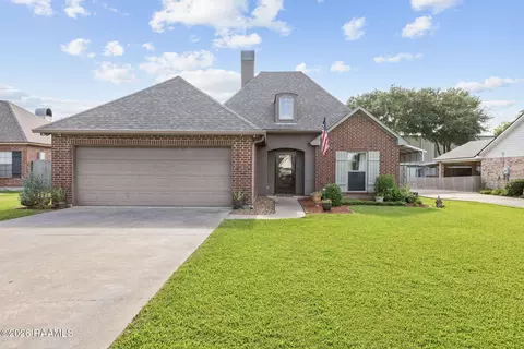 104 Sunflower Dr, Lafayette, LA 70508