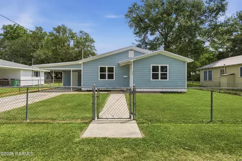 222 N Broadway St, Church Point, LA 70525