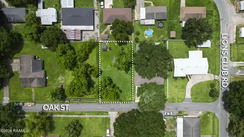 800 Blk Oak, Scott, LA 70583
