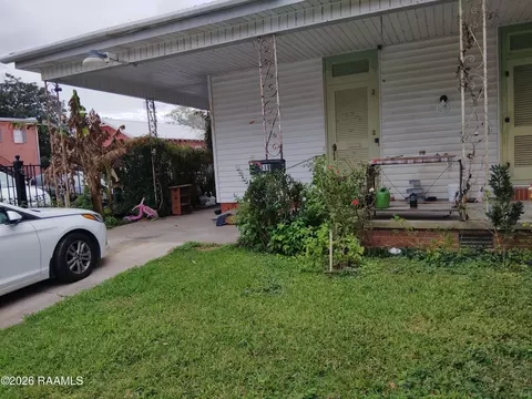119 Van Buren St, Breaux Bridge, LA 70517