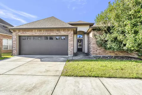 244 Rosemary Pl, Lafayette, LA 70508