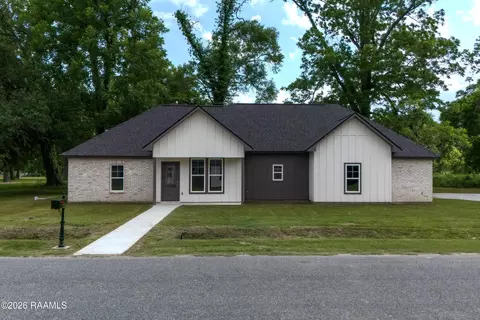 1009 Timber Trails Rd, Breaux Bridge, LA 70517