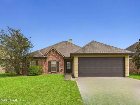 403 Hill Ridge Dr, Youngsville, LA 70592