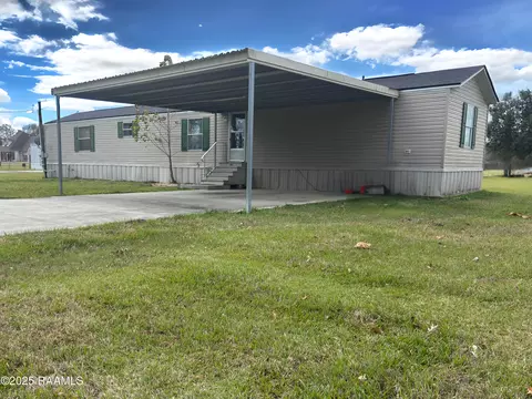 104 Gourmet Rd, Carencro, LA 70520
