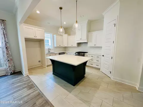 Kitchen - 211 Keystone St, Scott, LA 70583 photo 1 of 1