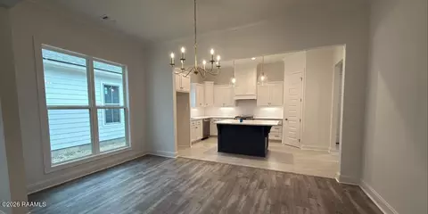 Dining - 211 Keystone St, Scott, LA 70583 photo 1 of 1