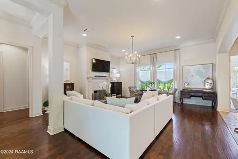 Living - 121 Turnmill Dr, Broussard, LA 70518 photo 3 of 3