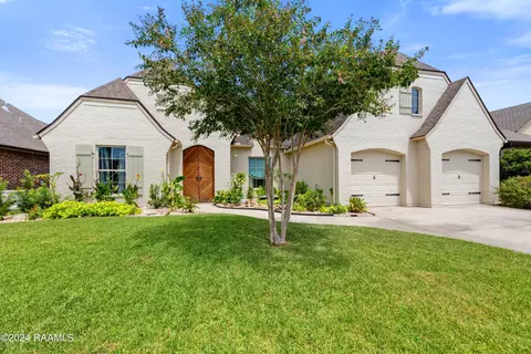 Exterior - 121 Turnmill Dr, Broussard, LA 70518 photo 2 of 7