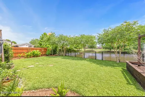 Exterior - 121 Turnmill Dr, Broussard, LA 70518 photo 5 of 7