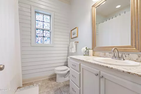 Bath - 121 Turnmill Dr, Broussard, LA 70518 photo 3 of 3