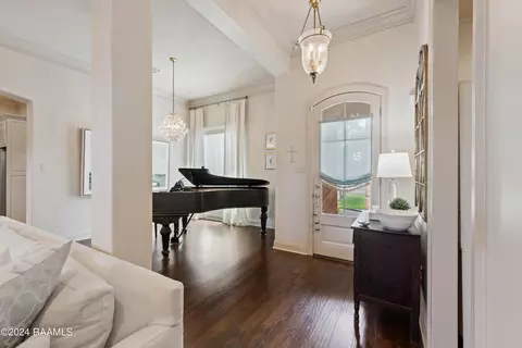 Entry Way - 121 Turnmill Dr, Broussard, LA 70518 photo 3 of 4