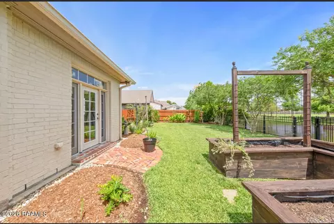 Exterior - 121 Turnmill Dr, Broussard, LA 70518 photo 6 of 7