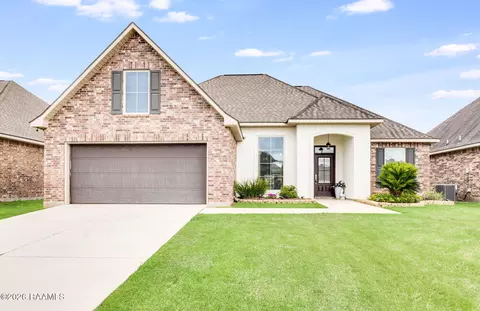 120 Maddox Jude Dr, Maurice, LA 70555