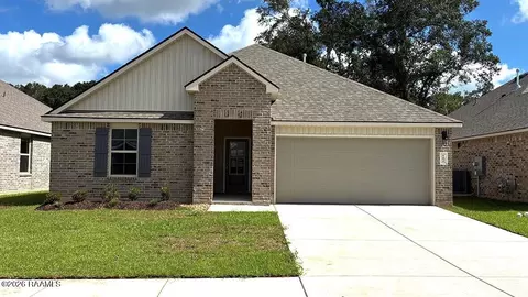 343 White Pine Dr, Lafayette, LA 70501