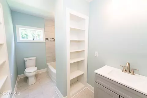 Bath - 651 S 2nd St, Eunice, LA 70535 photo 4 of 4