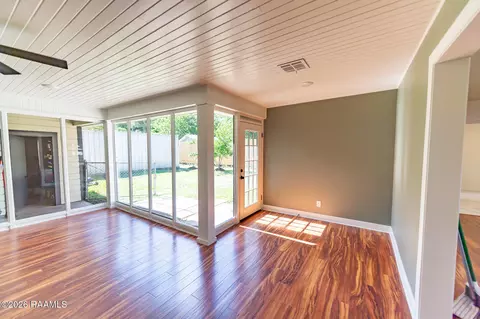 Exterior - 651 S 2nd St, Eunice, LA 70535 photo 3 of 6