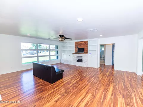 Living - 651 S 2nd St, Eunice, LA 70535 photo 2 of 10
