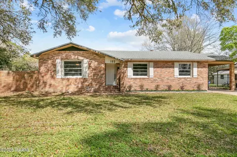 132 W White St, Opelousas, LA 70570