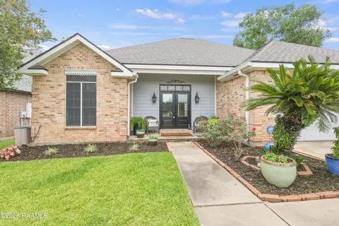 303 Champs Elysee Blvd, Lafayette, LA 70503