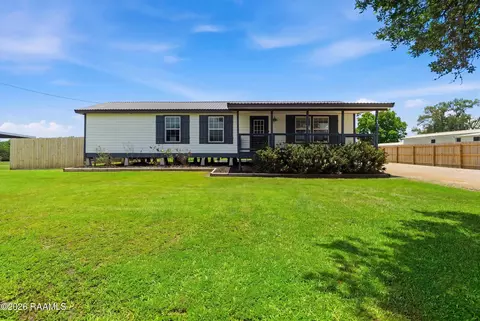 128 Martin Rd, Church Point, LA 70525
