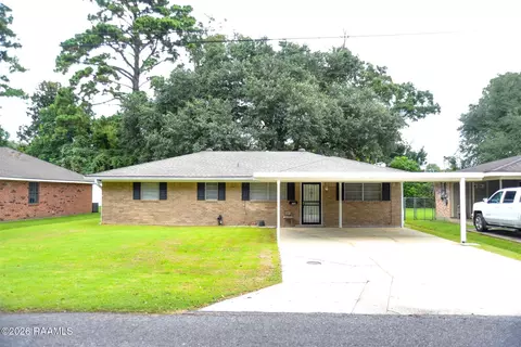 722 E Division St, Jennings, LA 70546
