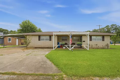 603 4th St, Jennings, LA 70546