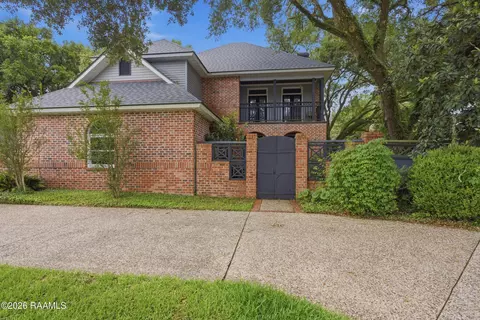 308 Trailwood Ln, Lafayette, LA 70508
