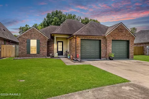 103 Bluebonnet Dr, Lafayette, LA 70508