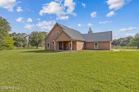 1644 Prayer House Rd, Opelousas, LA 70570