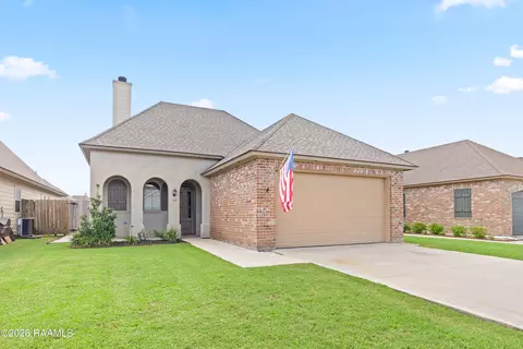 112 Gilmore Rd, Youngsville, LA 70592