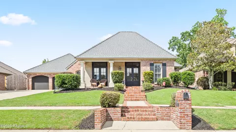 203 Flagstone Ct, Lafayette, LA 70503