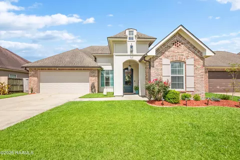 111 Silver Glen Dr, Scott, LA 70583