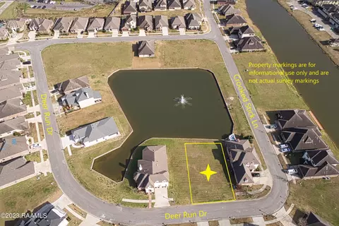 102 Deer Run Dr, Lafayette, LA 70506