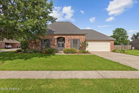 9623 Belle Place Cir, Maurice, LA 70555