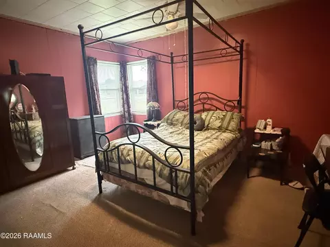 Bedroom - 650 W Walnut Ave, Eunice, LA 70535 photo 1 of 2